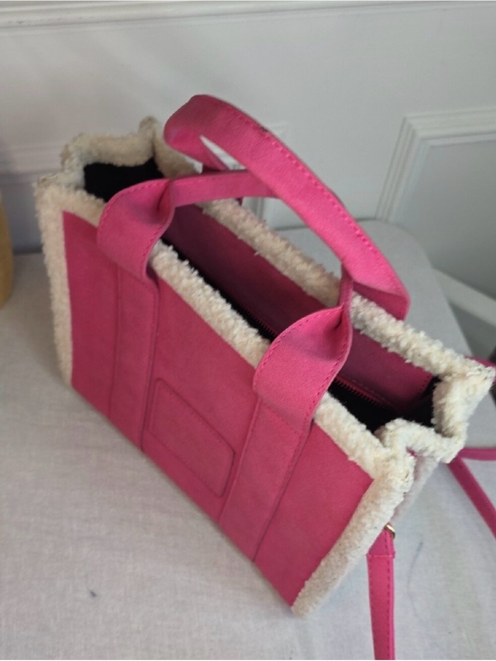 Marc Jacobs Pink Shearling Tote Bag Crossbody Faux Fur Medium - Picture 8 of 9